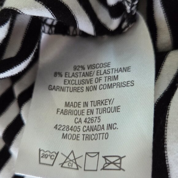 Beautiful Tricotto Striped Tunic with Floral Embellishment - Picture 7 of 7